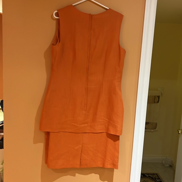 Ladies dress - Picture 3 of 11